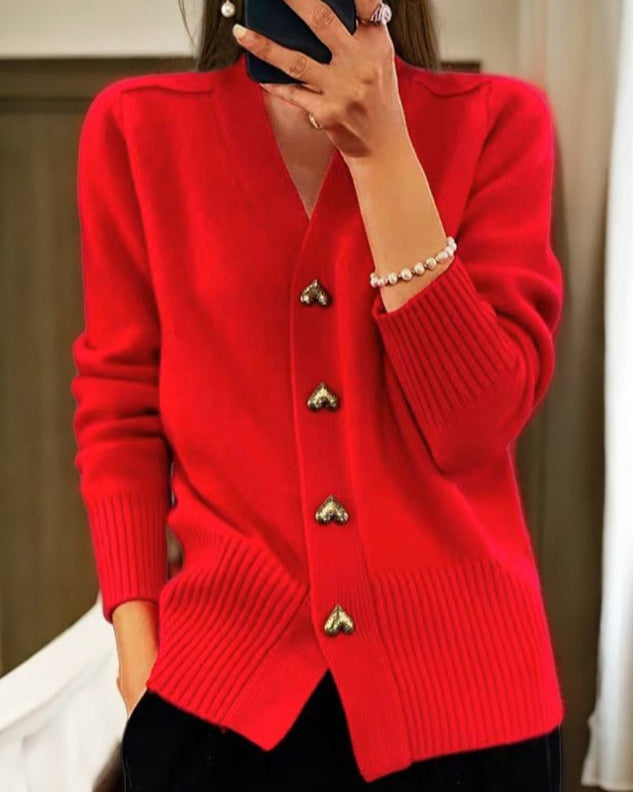 Élan Urbain™ | Cardigan élégant avec boutons en forme de cœur
